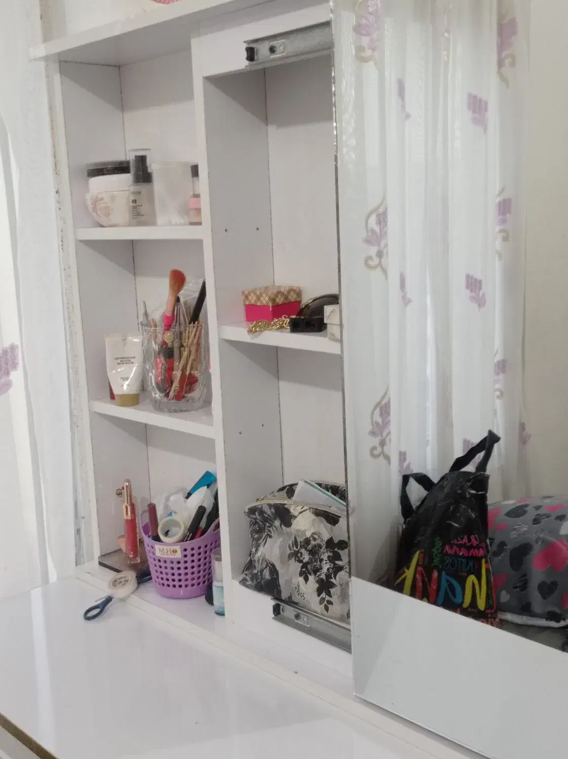 سرویس خواب ب همراه کمد و اینه|تخت و سرویس خواب|پرند, فاز ۶|دیوار