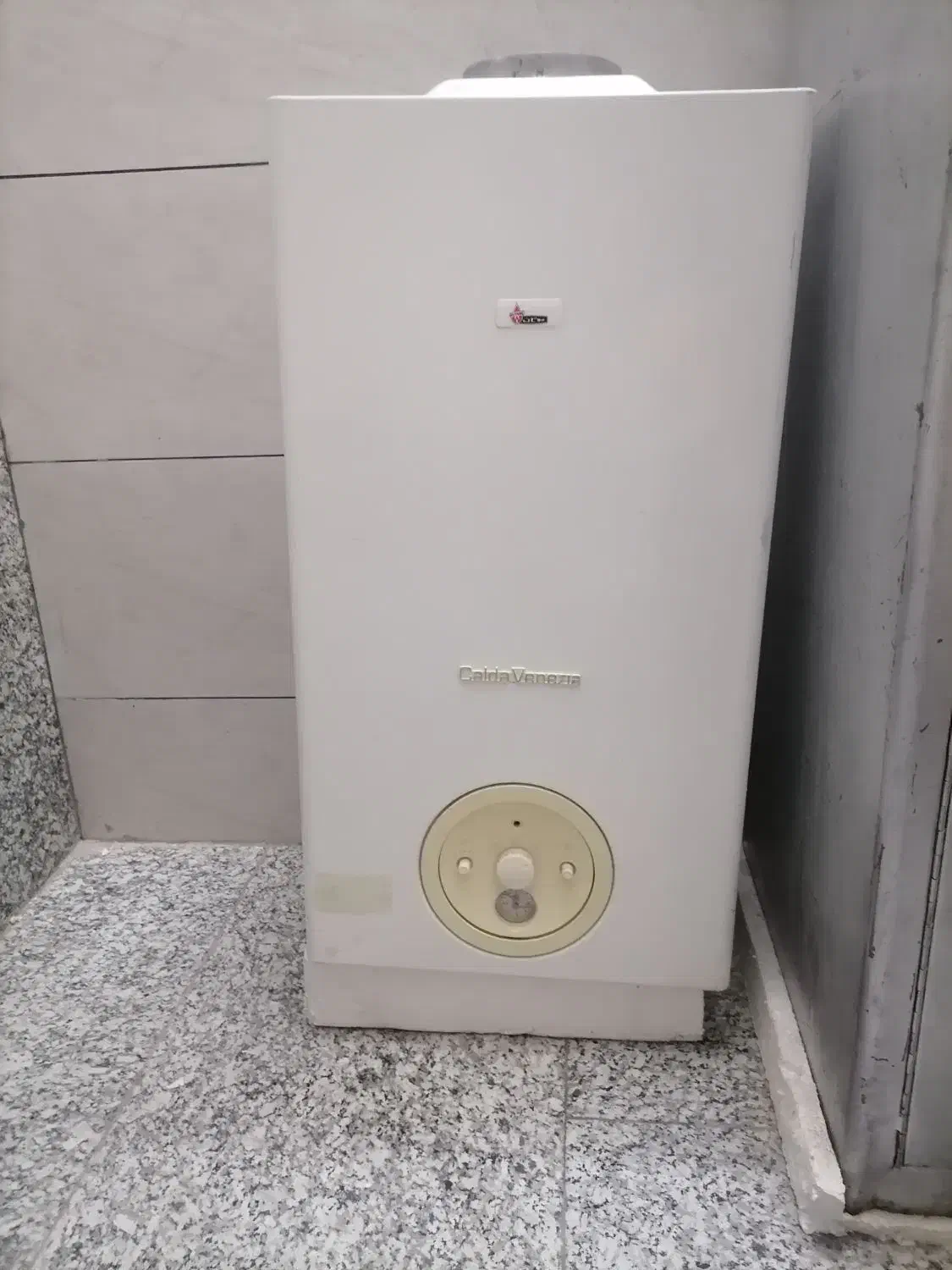 پکیج دیواری کالدا ونیرا بوتان|آبگرمکن، پکیج، شوفاژ|شهرضا, |دیوار