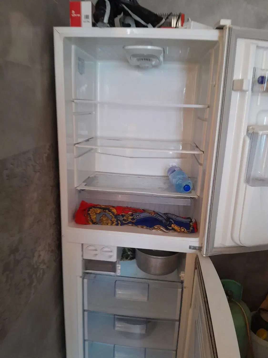 یخچال فریزر مارک سیلوان|یخچال و فریزر|گلپایگان, |دیوار