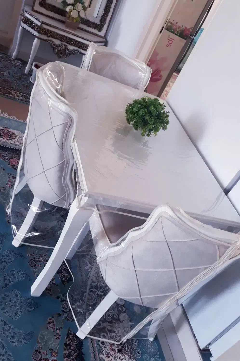 میز غذاخوری|میز و صندلی غذاخوری|صحنه, |دیوار