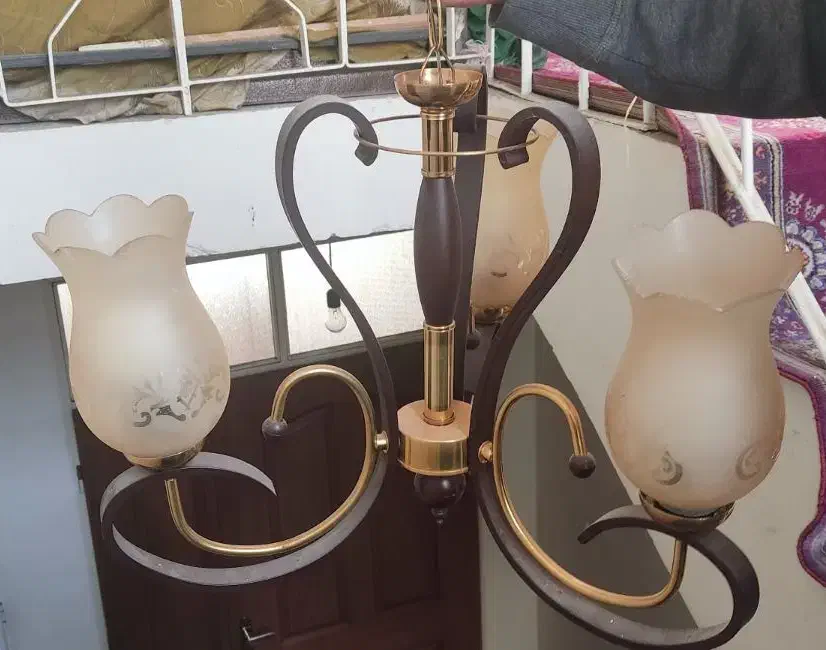 لوستر سه شاخه چوبی|لوستر و چراغ آویز|تبریز, |دیوار