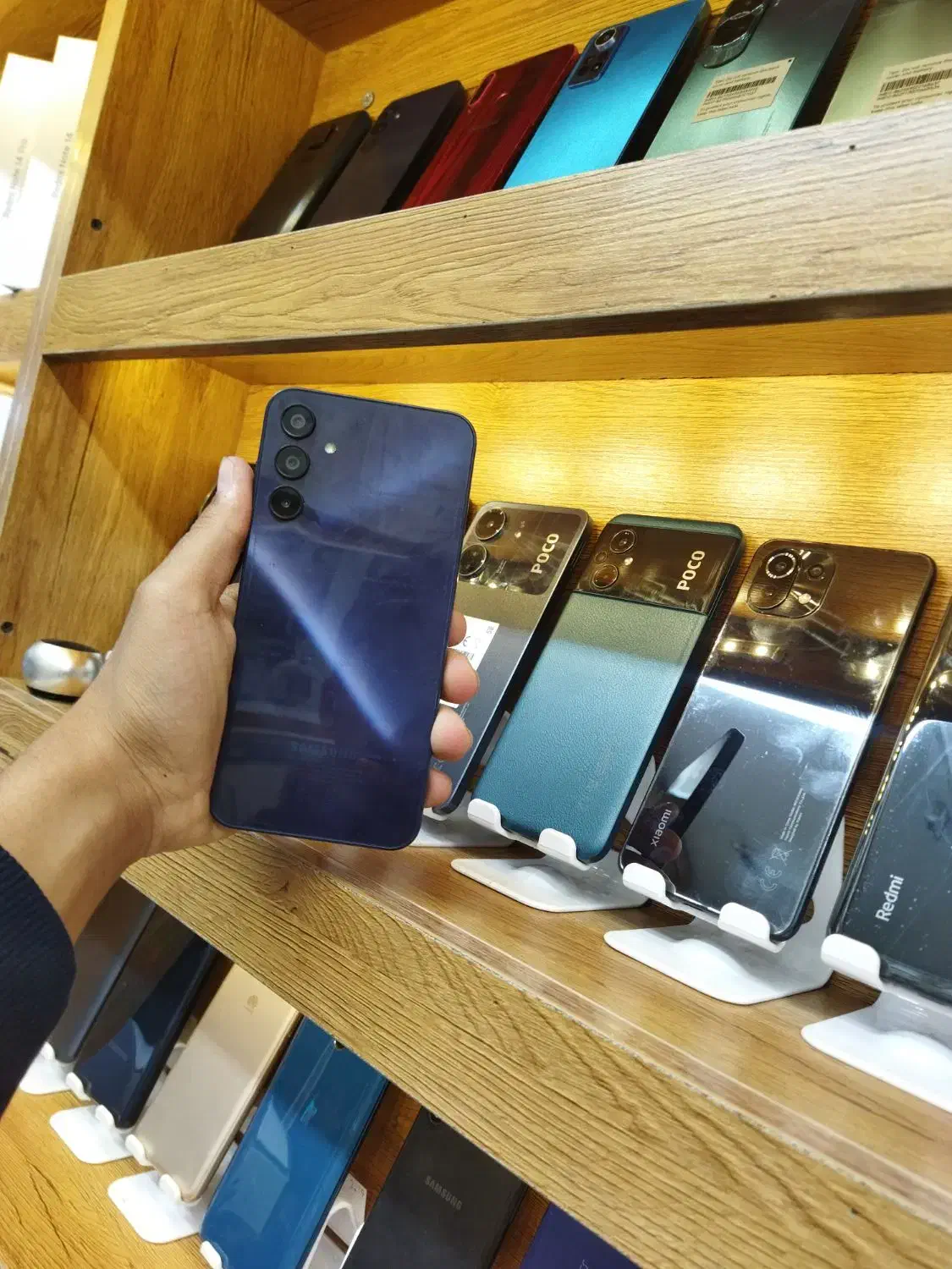 A5 4 A5 2s a15|موبایل|نیشابور, هفده شهریور|دیوار