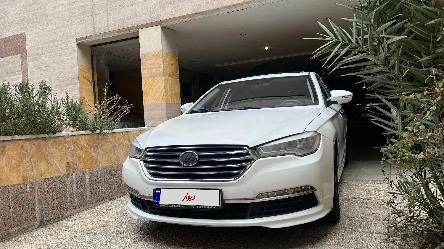 کم کارترین و تمیزترین لیفان۸۲۰|خودرو سواری و وانت|تهران, امیرآباد|دیوار