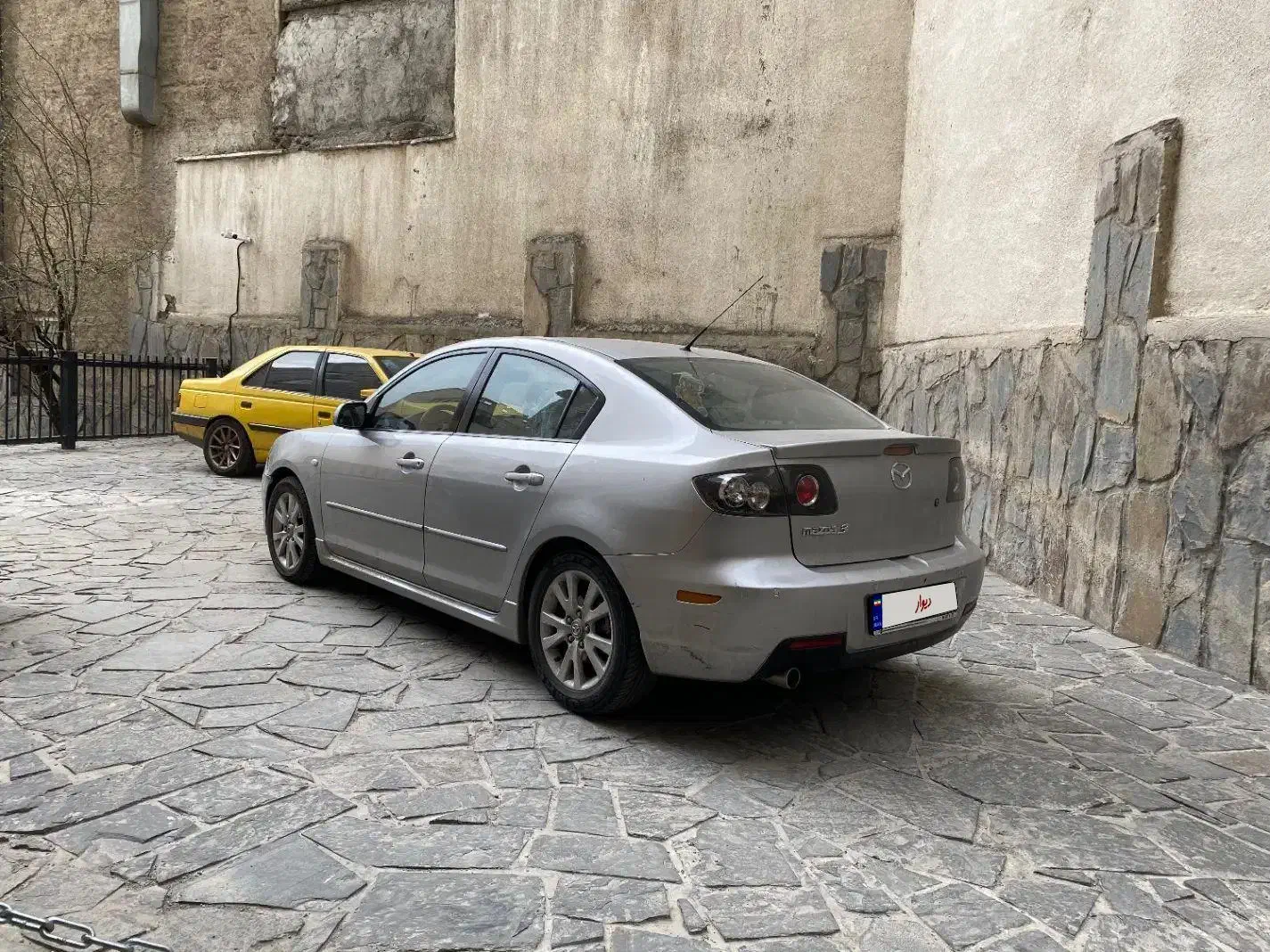 مزدا۳|خودرو سواری و وانت|تهران,  امام زاده قاسم (نیاوران)|دیوار