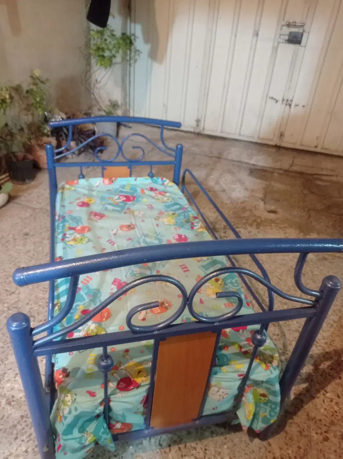 تخت خواب تک نفره|تخت و سرویس خواب|خرمآباد, |دیوار