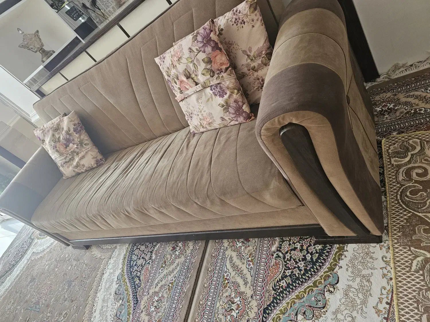 مبل ۱۰ نفره تخت خواب شو و باکس دار|مبلمان خانگی و میز عسلی|مرودشت, الماس آباد|دیوار