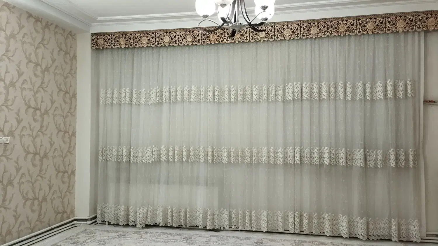 پرده|پرده، رانر، رومیزی|کرج, اصفهانی‌ها|دیوار