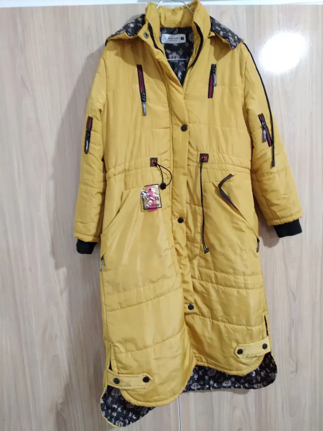 لباس|لباس|آذرشهر, |دیوار