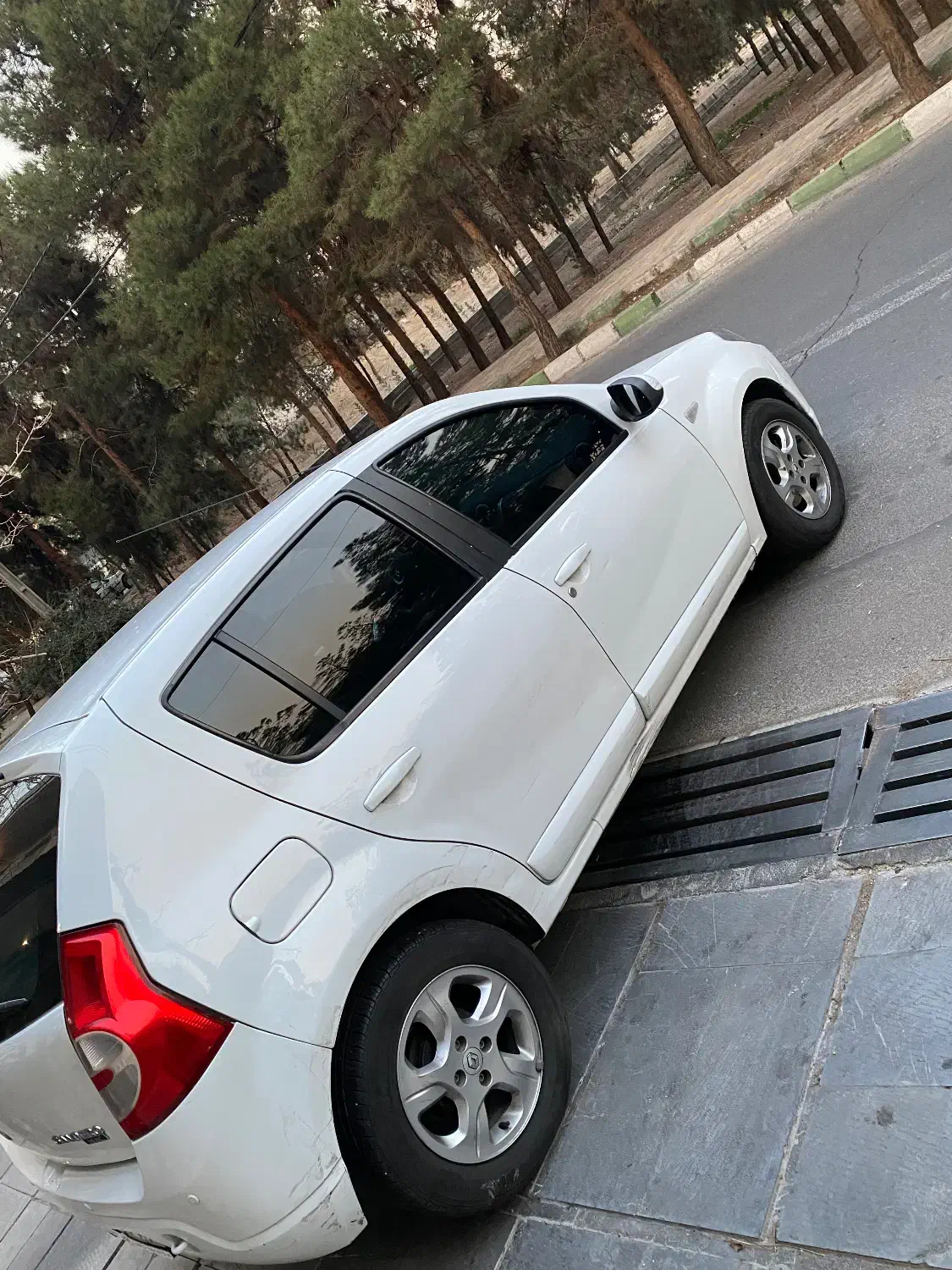 ساندرو مدل ۹۵|خودرو سواری و وانت|تهران, شهرک غرب|دیوار