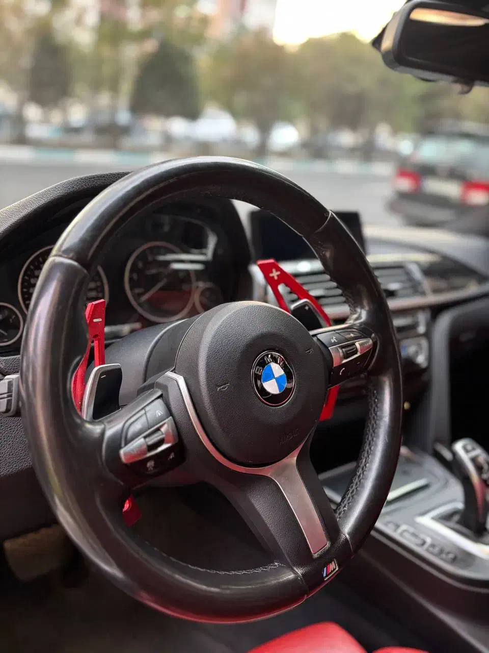 بی ام و سری ۳ سدان 330i مدل ۲۰۱۸|خودرو سواری و وانت|تهران, شهرک غرب|دیوار