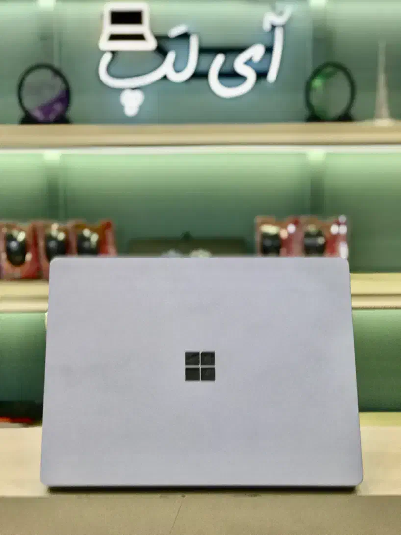 سرفیس لپتاپ گو بسیار تمیز|رایانه همراه|قم, صفائیه|دیوار