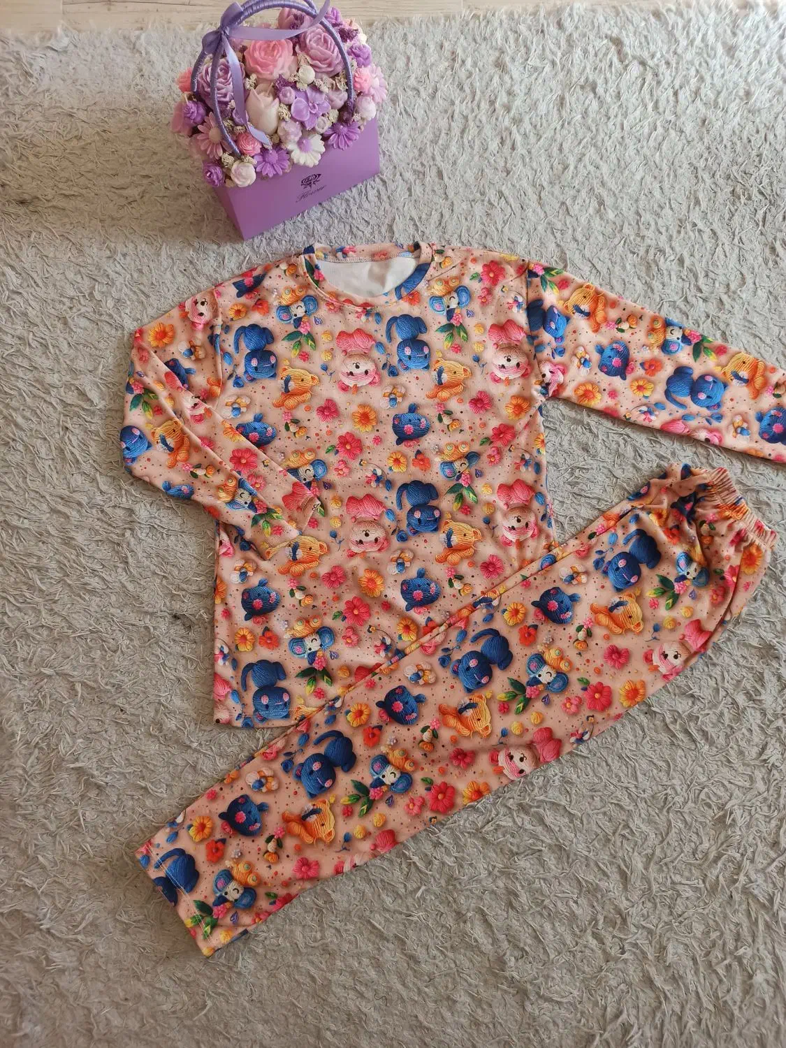 ست بلوزشلوار مخمل سه بعدی،جنس مغازه نصف قیمت بازار|لباس|نهاوند, |دیوار