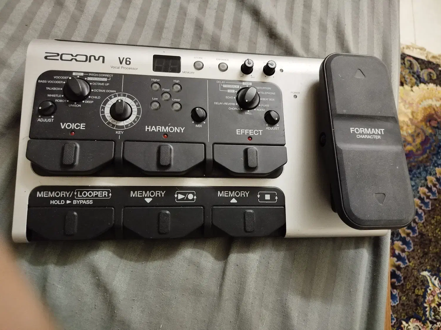 وکالر افکتور ZOOM  V6|گیتار، بیس، امپلیفایر|شیراز, منطقه هوایی شهید دوران|دیوار