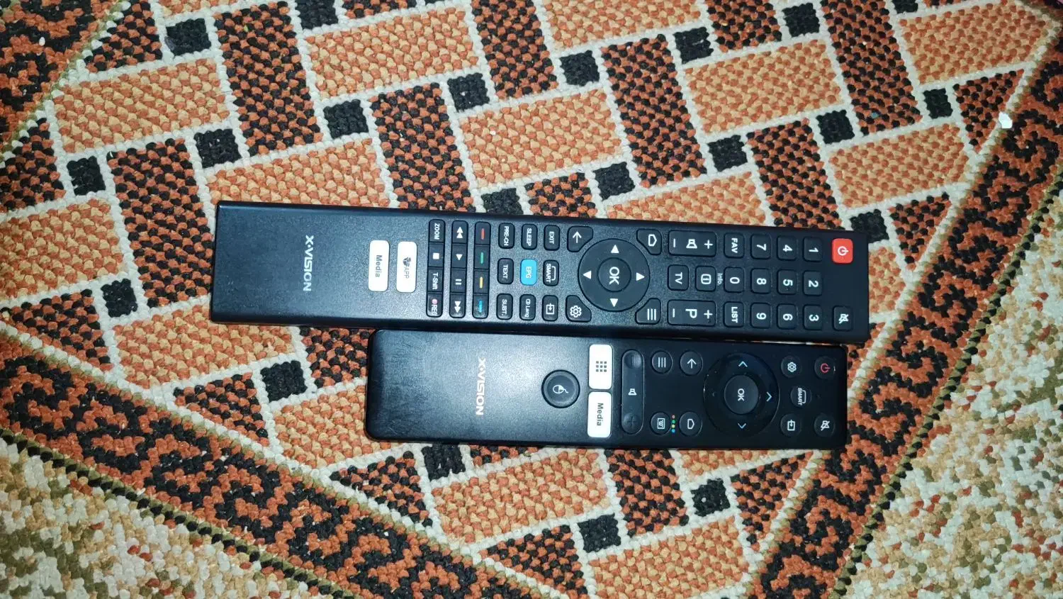 تلویزیون سری 8 ایکس ویژن فور کی 55 اینچ هوشمند|تلویزیون و پروژکتور|قم, پردیسان|دیوار