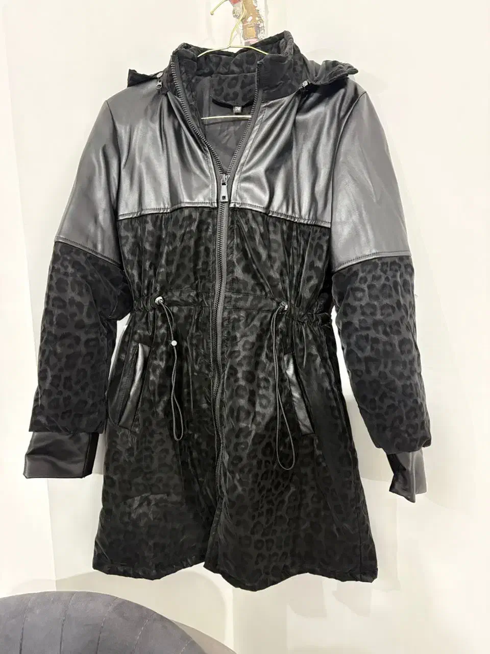 پافر و تعدادی پالتو و (کاپشن)|لباس|کرمانشاه, |دیوار