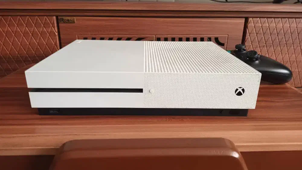 کنسول ایکس باکس one s|کنسول، بازی ویدئویی و آنلاین|کرج, فاز ۴ مهرشهر|دیوار