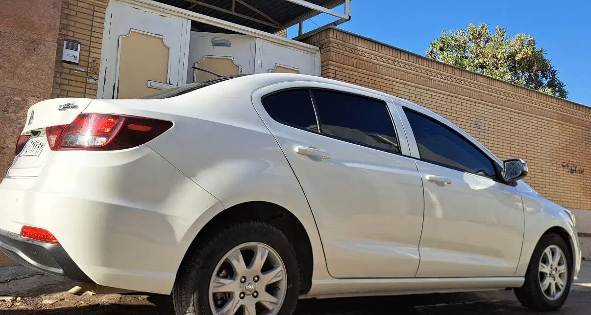 شاهینgl توربو 403معاوضه با 207سفیدیا 405slx|خودرو سواری و وانت|شیراز, شهرک مهدیآباد|دیوار