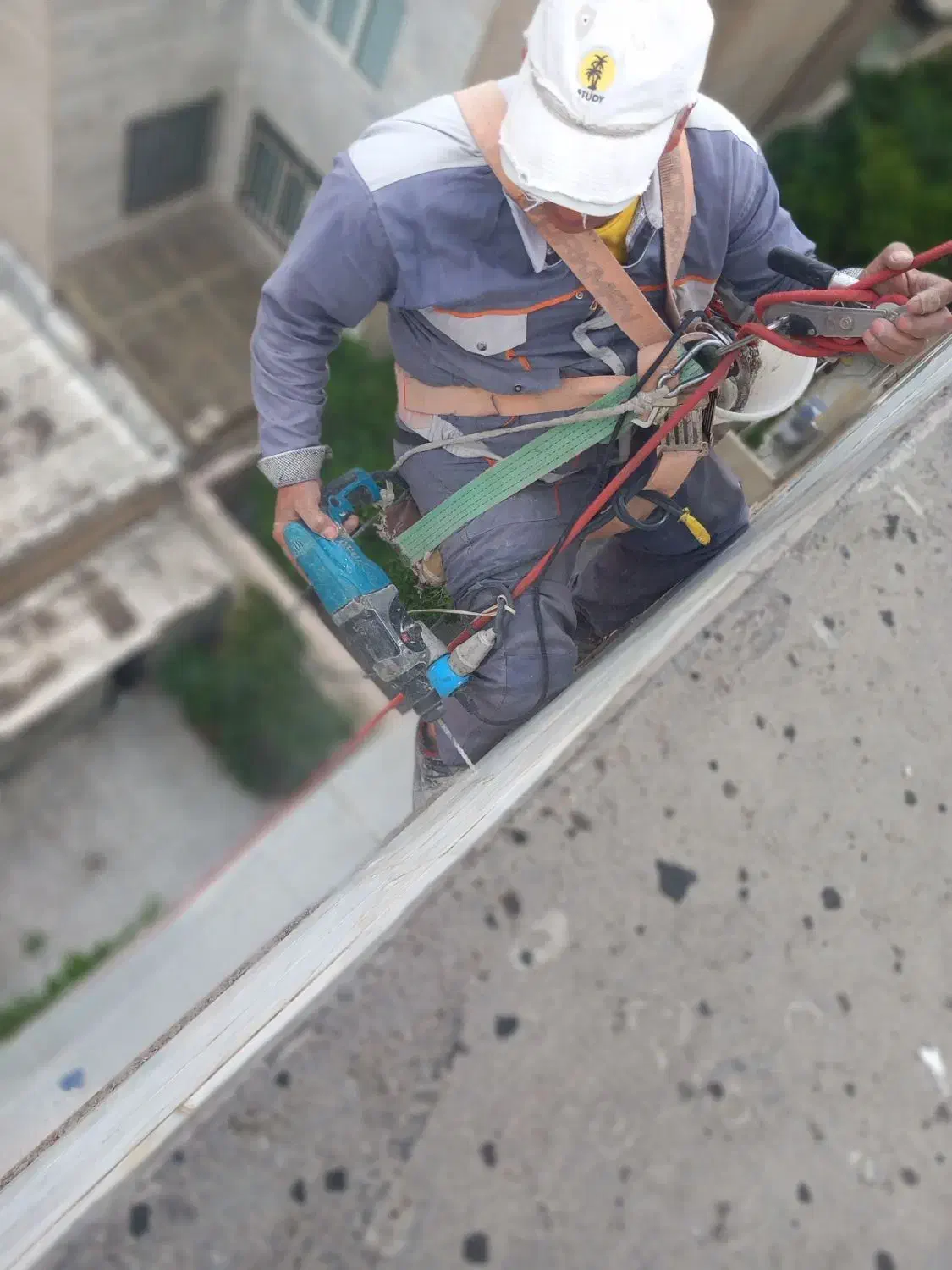 پیچ رولپلاک کردن نما تعمیرات نما|خدمات پیشه و مهارت|تهران, ورزشگاه آزادی|دیوار