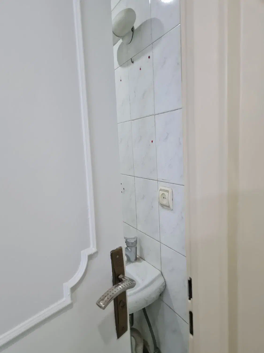 ۵۸ متری نازی آباد