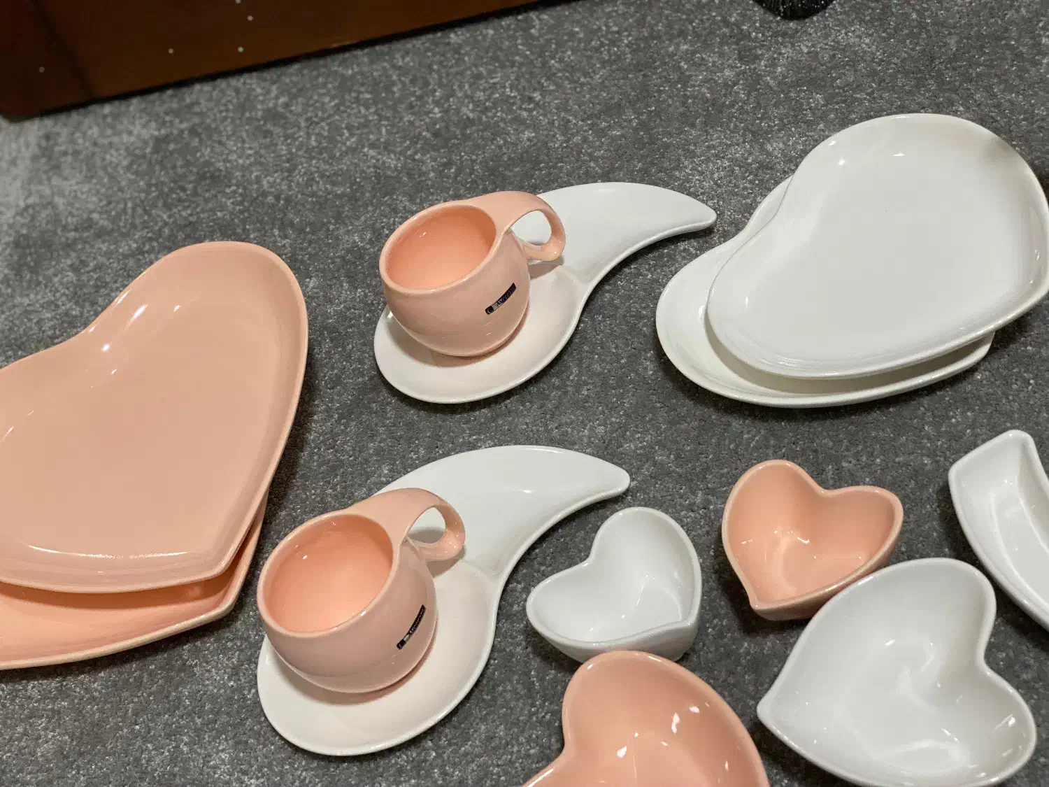 ست صبحونه خوری برند ayceram|ظروف سرو و پذیرایی|رشت, کوی یخ|دیوار