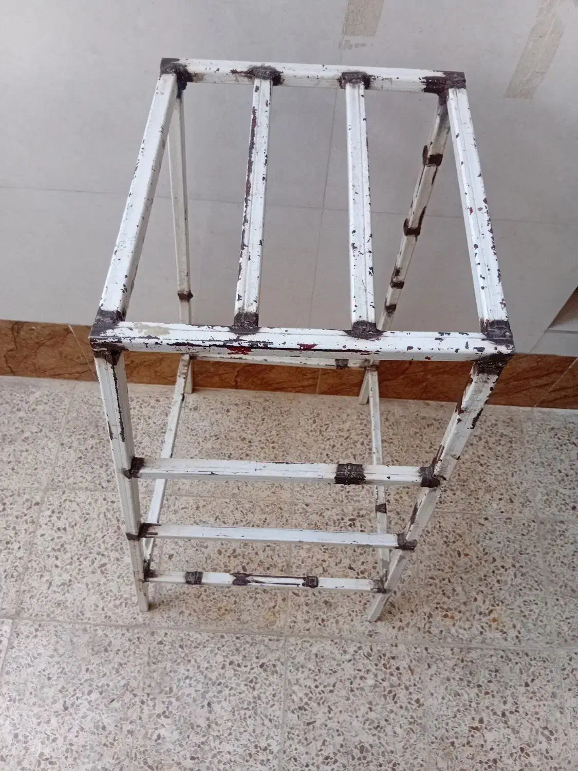 میز آهنی|مبلمان خانگی و میز عسلی|سوسنگرد, |دیوار