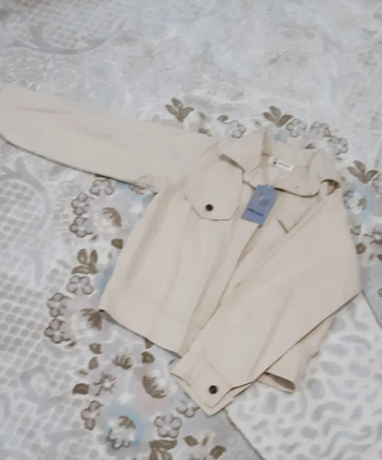 کت و بیلر|لباس|بروجرد, |دیوار