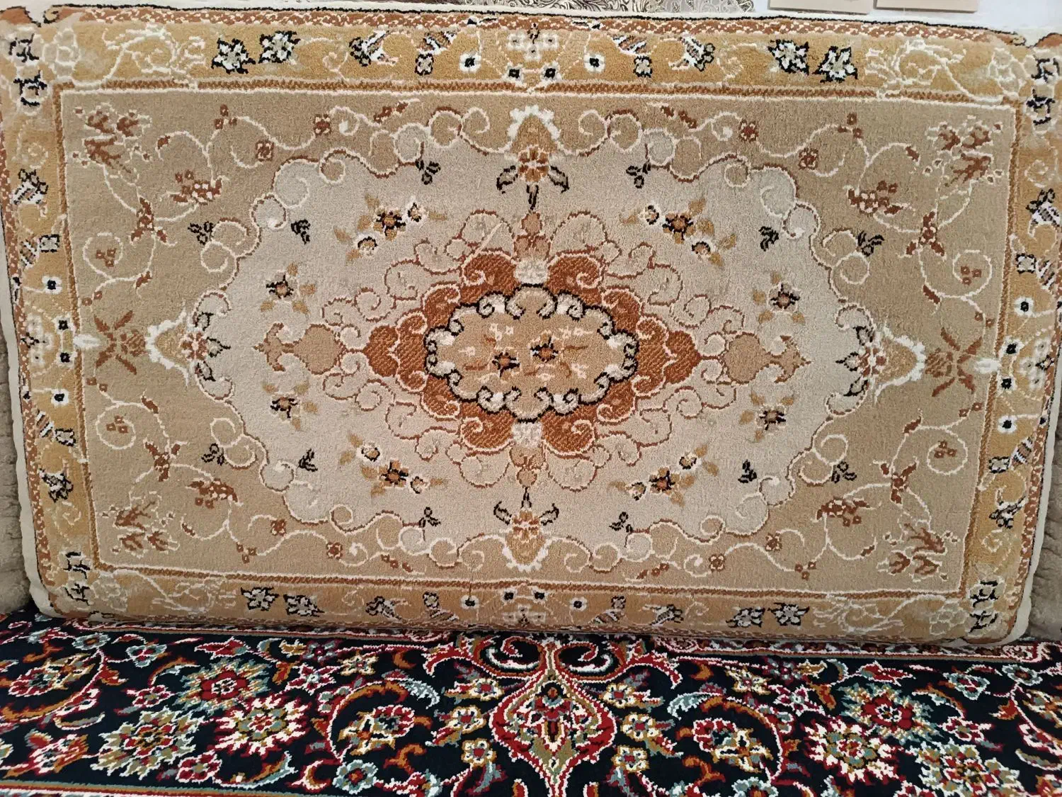 دو دست پشتی|پشتی|سنندج, |دیوار