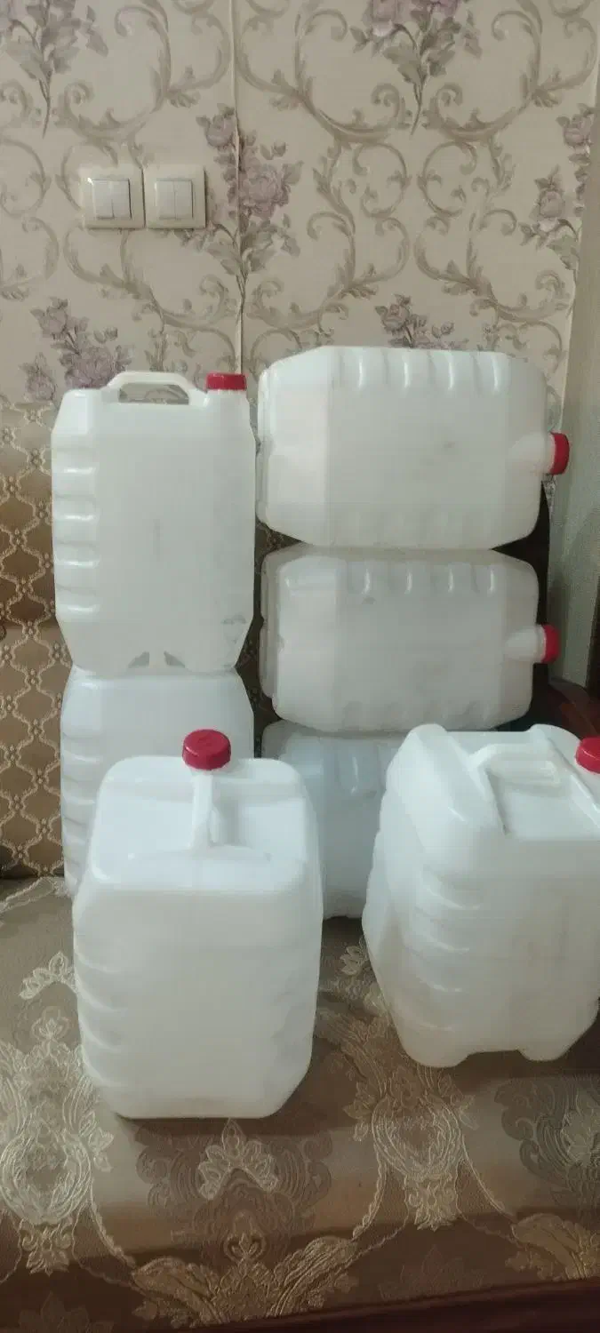 دبه 15لیتری نو 40و۷دبه 10لیتری20 تومان|ظروف نگهدارنده، پلاستیکی، یک‌بارمصرف|گلبهار, شهر جدید گلبهار|دیوار