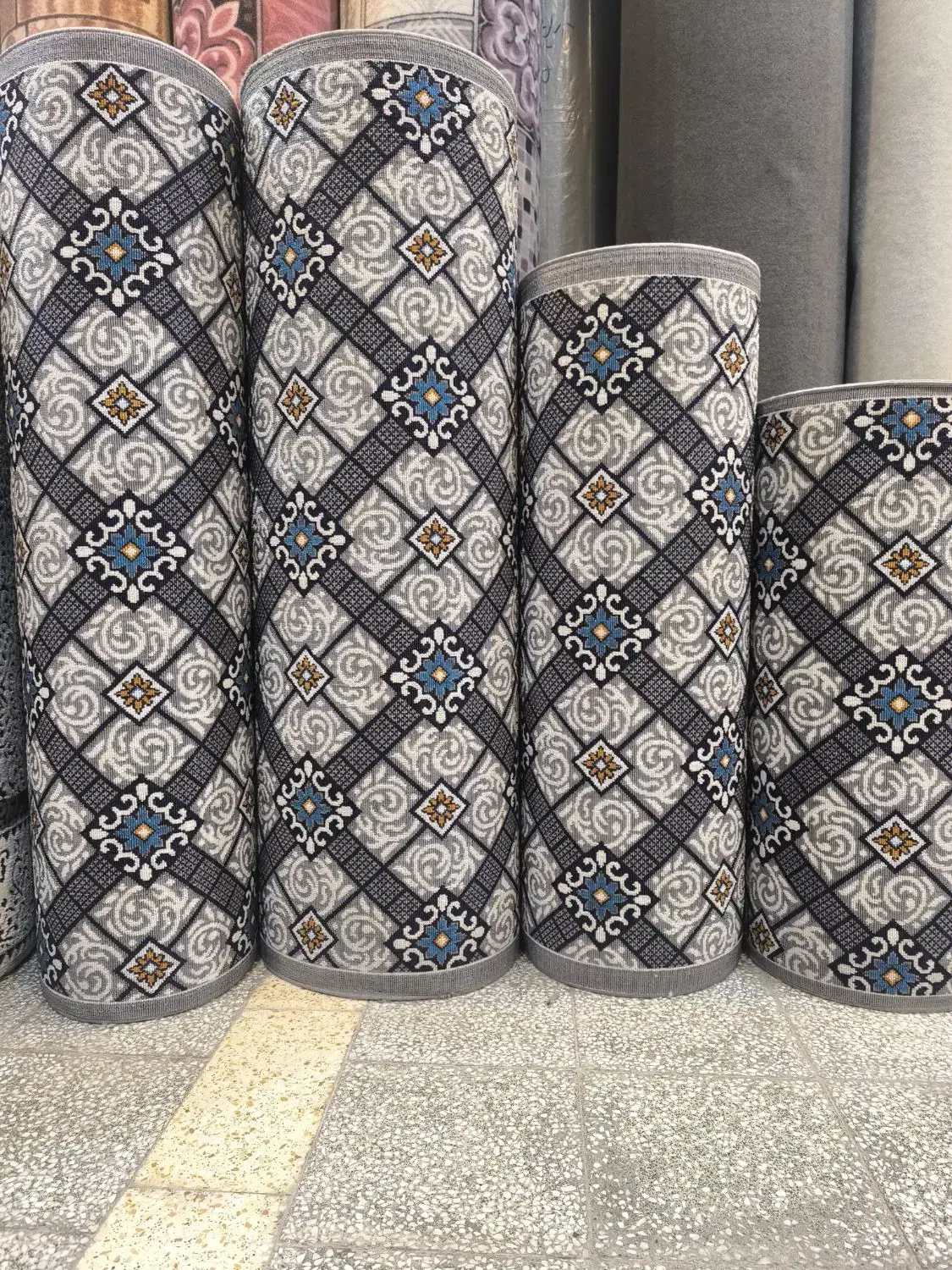 گلیم کهکشان طوسی موکت تندیس ۱۹۰۶|گلیم، جاجیم، گبه|قم, شاه ابراهیم|دیوار