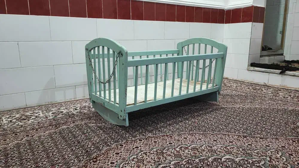 گهواره|تخت و سرویس خواب|بندر کنگان, |دیوار