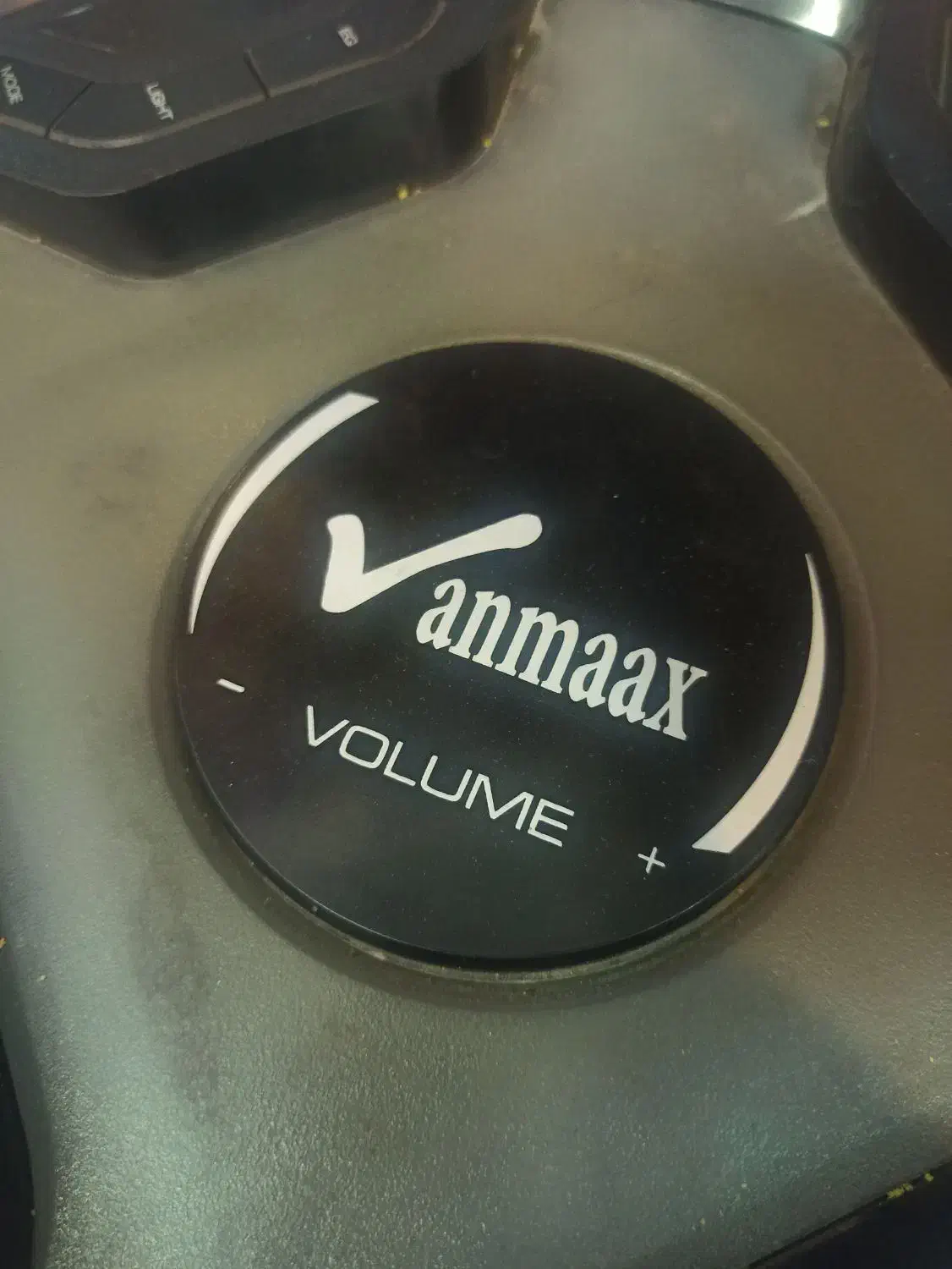 باند بزرگ وین مکس|صوتی و تصویری|سراب, |دیوار