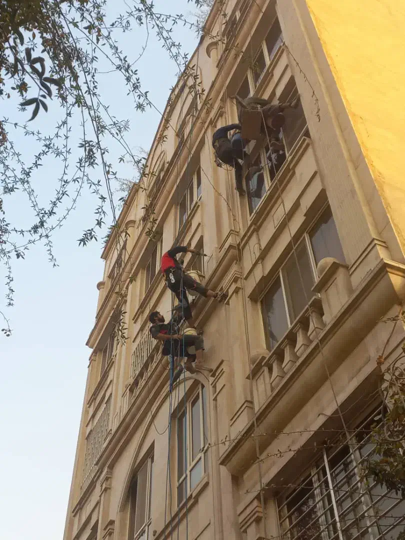 پیچ رولپلاک‌ نما،کار در ارتفاع،درز انقطاع،نماشویی|خدمات پیشه و مهارت|تهران, حشمتیه|دیوار