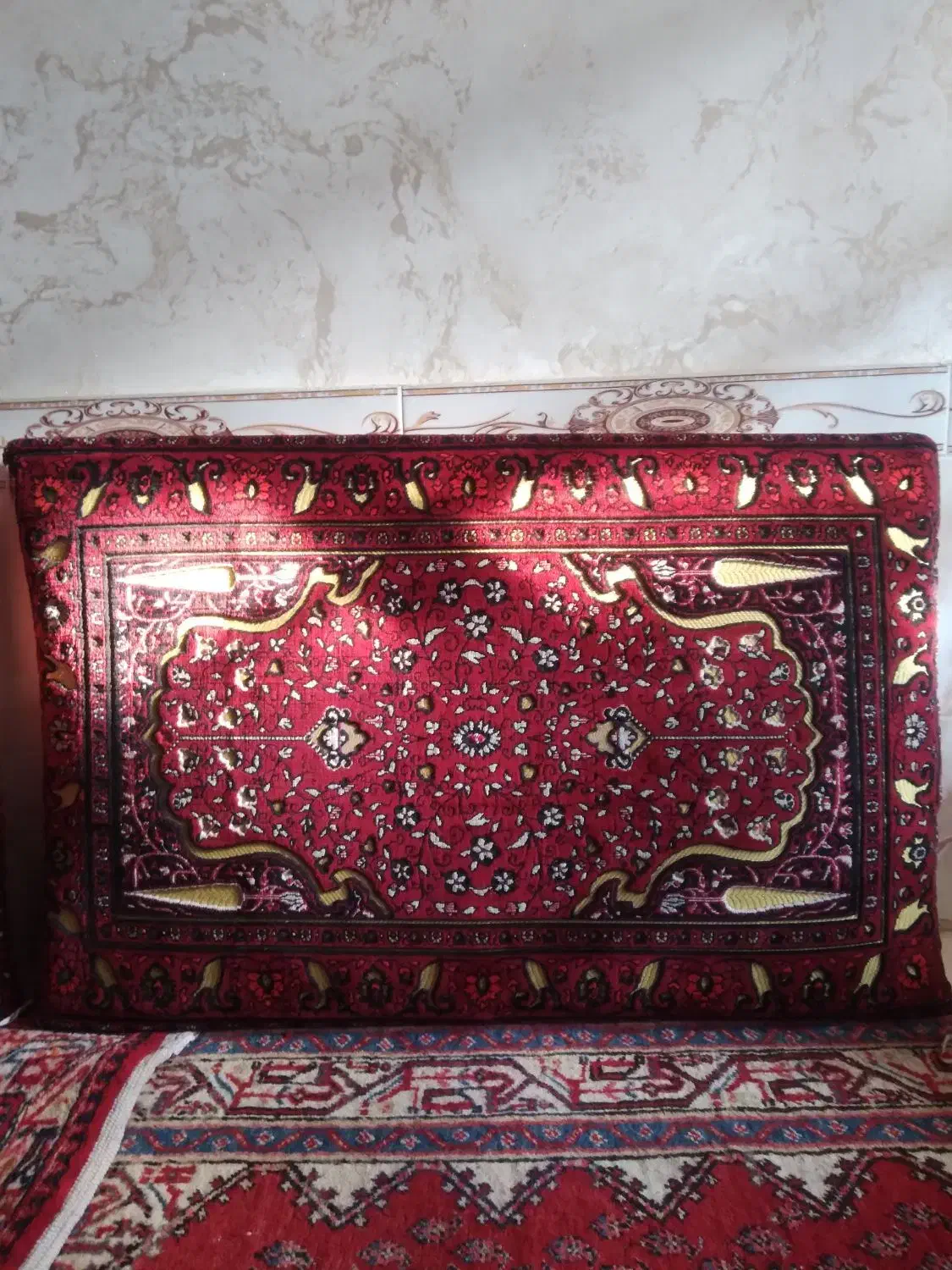 ۶عددپشتی|پشتی|بروجرد, |دیوار