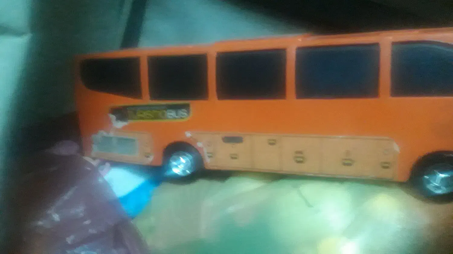 یک چمدان پراز عروسک های خارجی اسباب بازی وکتونی|اسباببازی|فردیس, طالقانی|دیوار