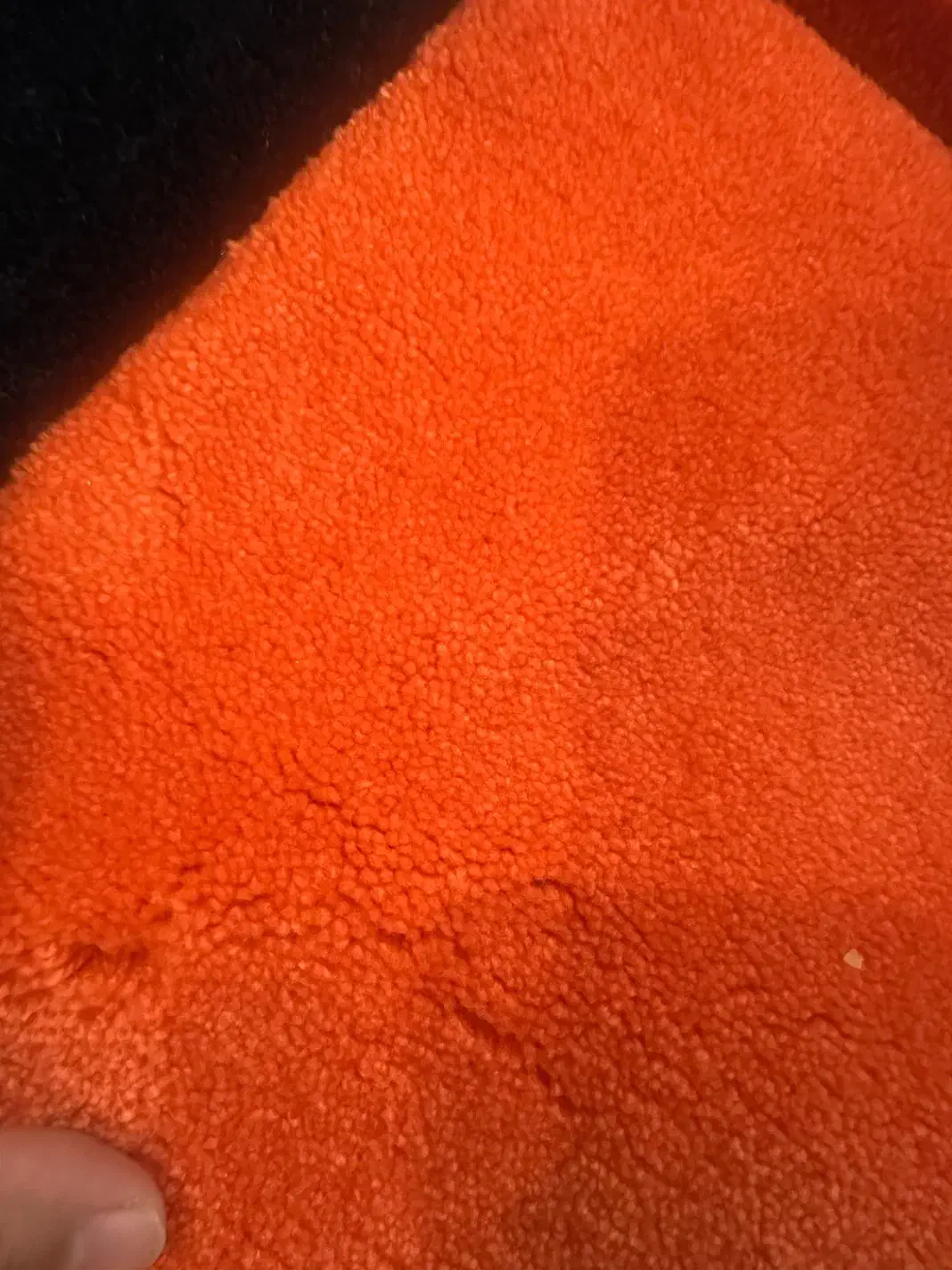 فرش نو|فرش|سبزوار, قصبه شرقی|دیوار