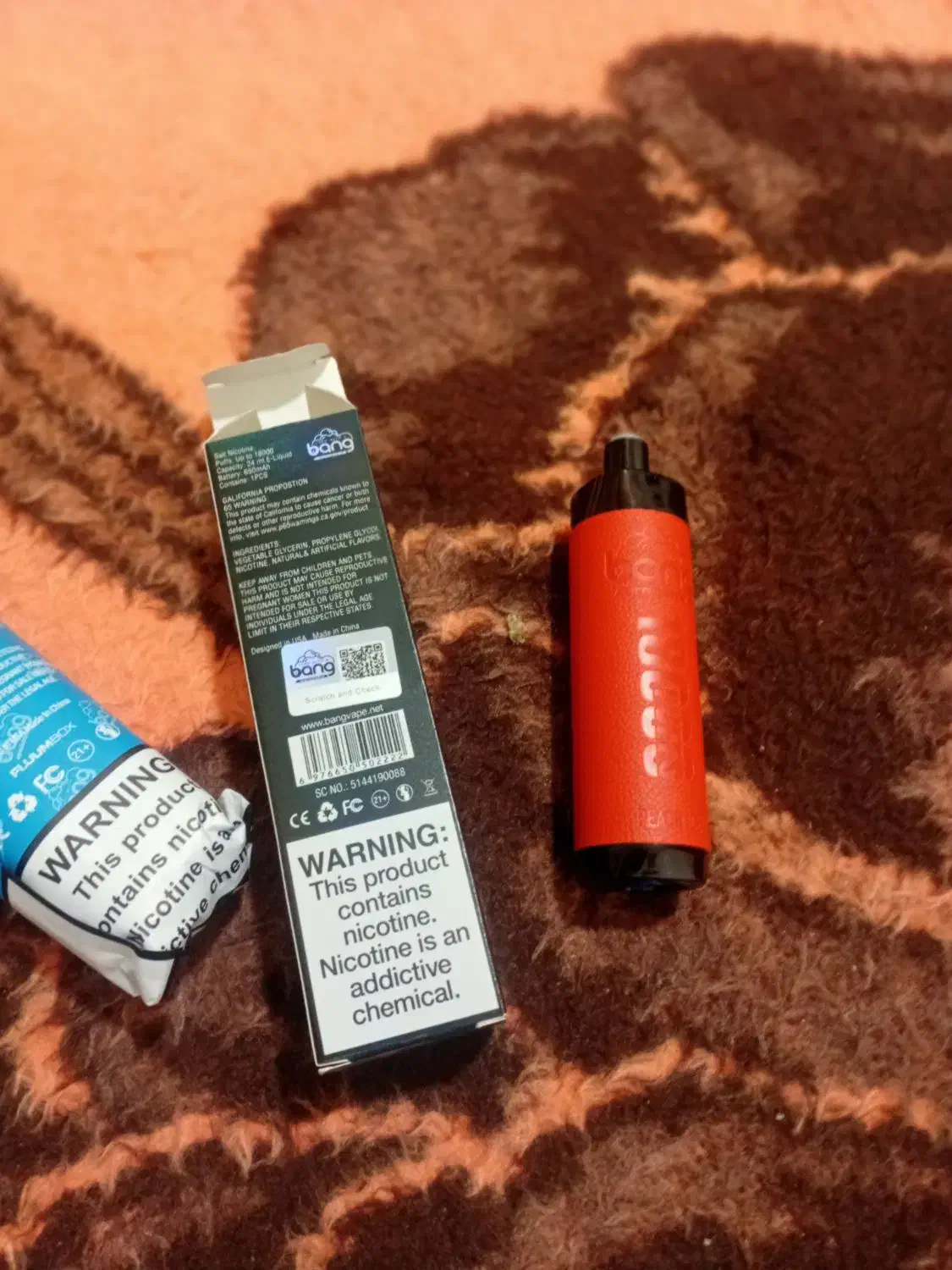 ویب ۱۸هزارکام|زیورآلات و اکسسوری|صحنه, |دیوار