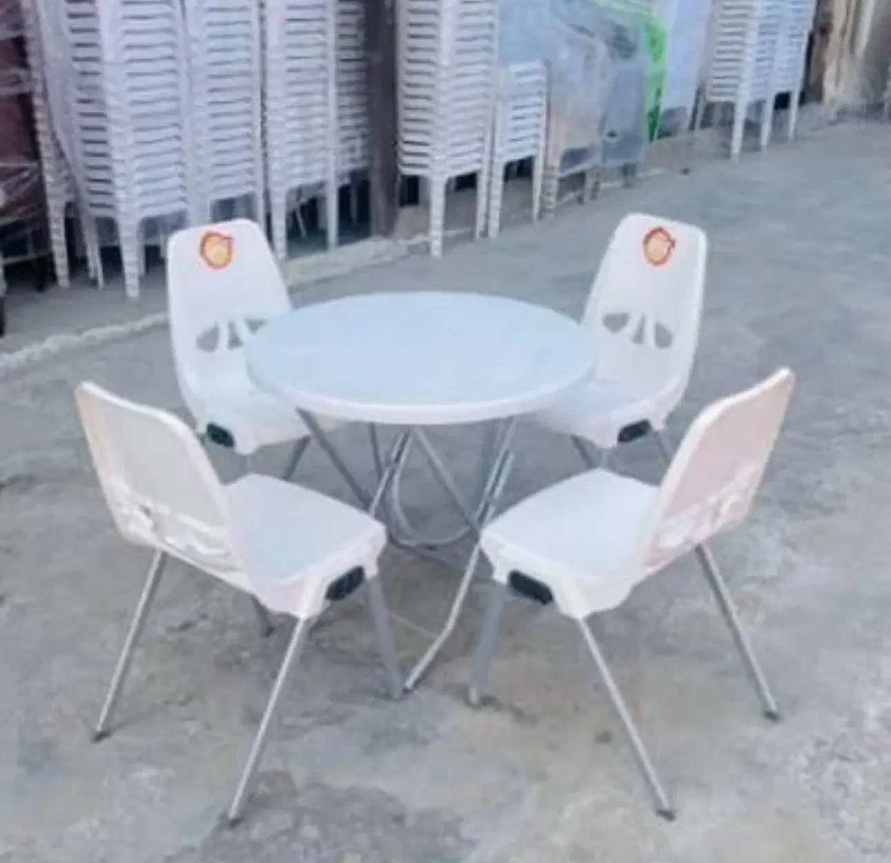 میز و صندلی غذاخوری پلاستیکی تاشو/ طرح آفتاب کد68|میز و صندلی غذاخوری|اسلام‌شهر, زرافشان|دیوار