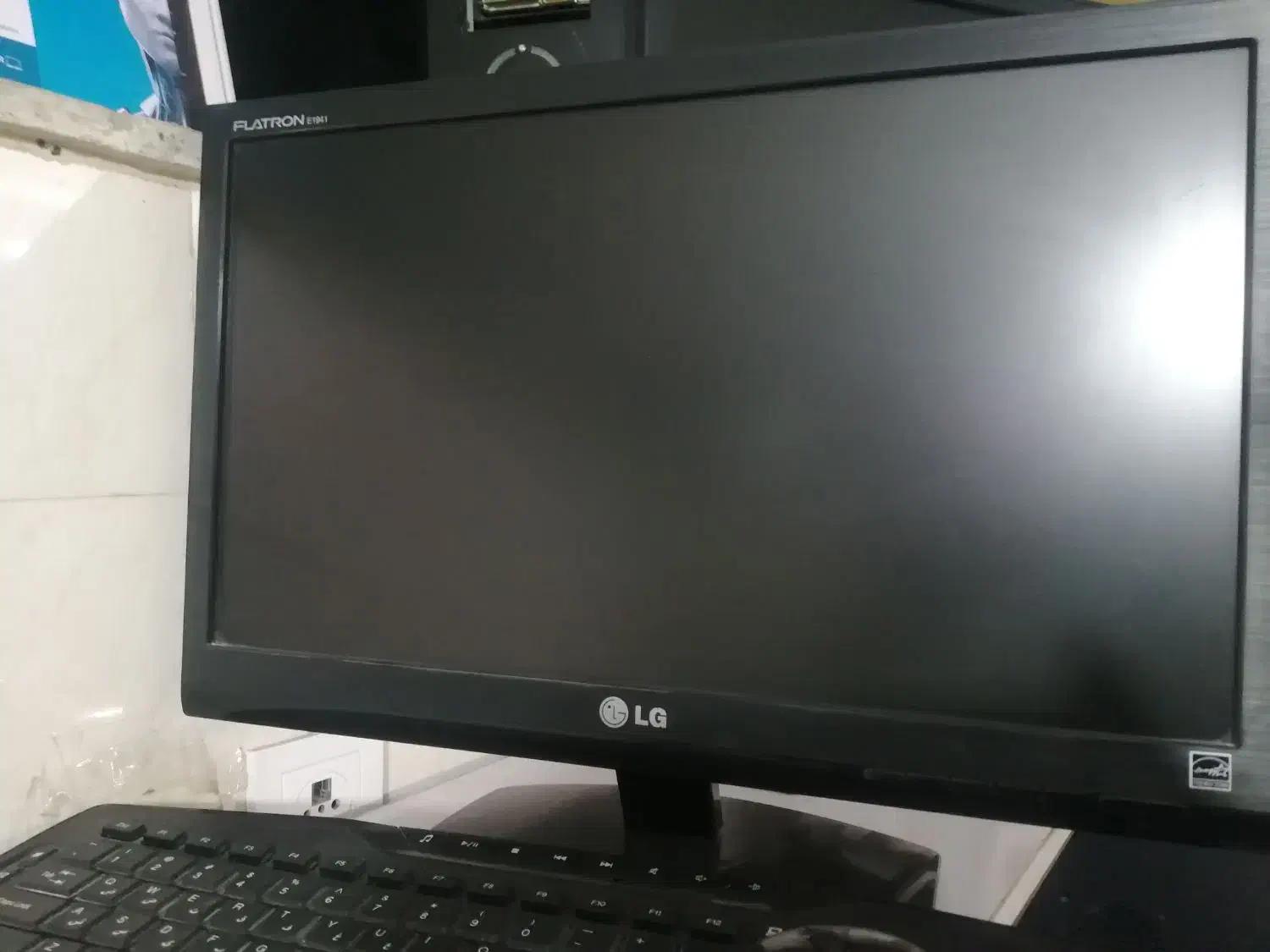 فروش مانیتور درمدلهای مختلف|قطعات و لوازم جانبی رایانه|یزد, |دیوار