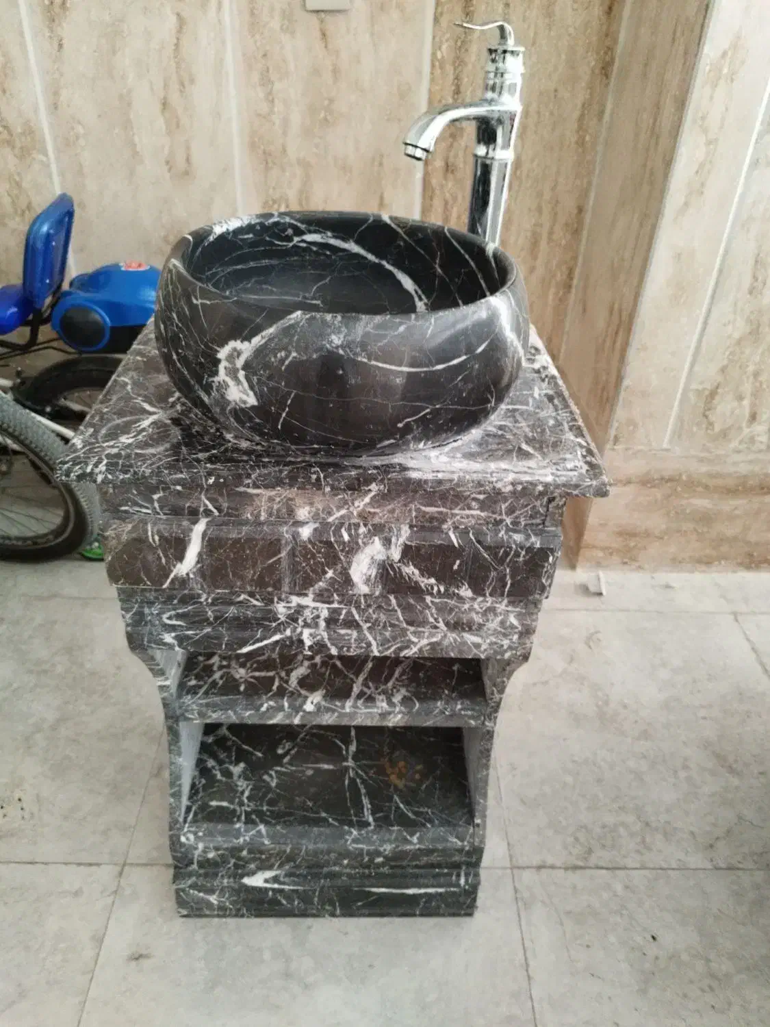 روشویی سنگی به همراه شیر آب|لوازم سرویس بهداشتی|ورامین, ورامین|دیوار