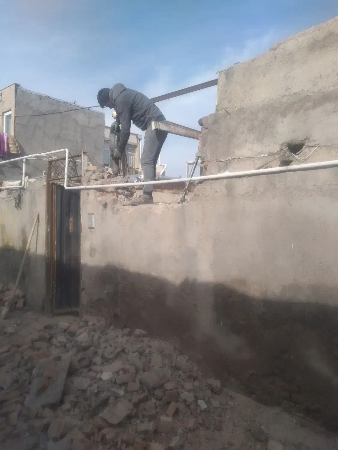 تخریب ساختمان برادران قاسمی|خدمات پیشه و مهارت|اردبیل, |دیوار