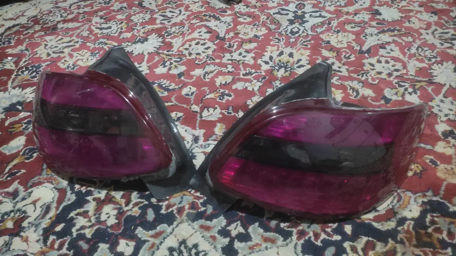 چراغ جلو 111وخطر عقب 206|قطعات یدکی و لوازم جانبی|آباده, |دیوار