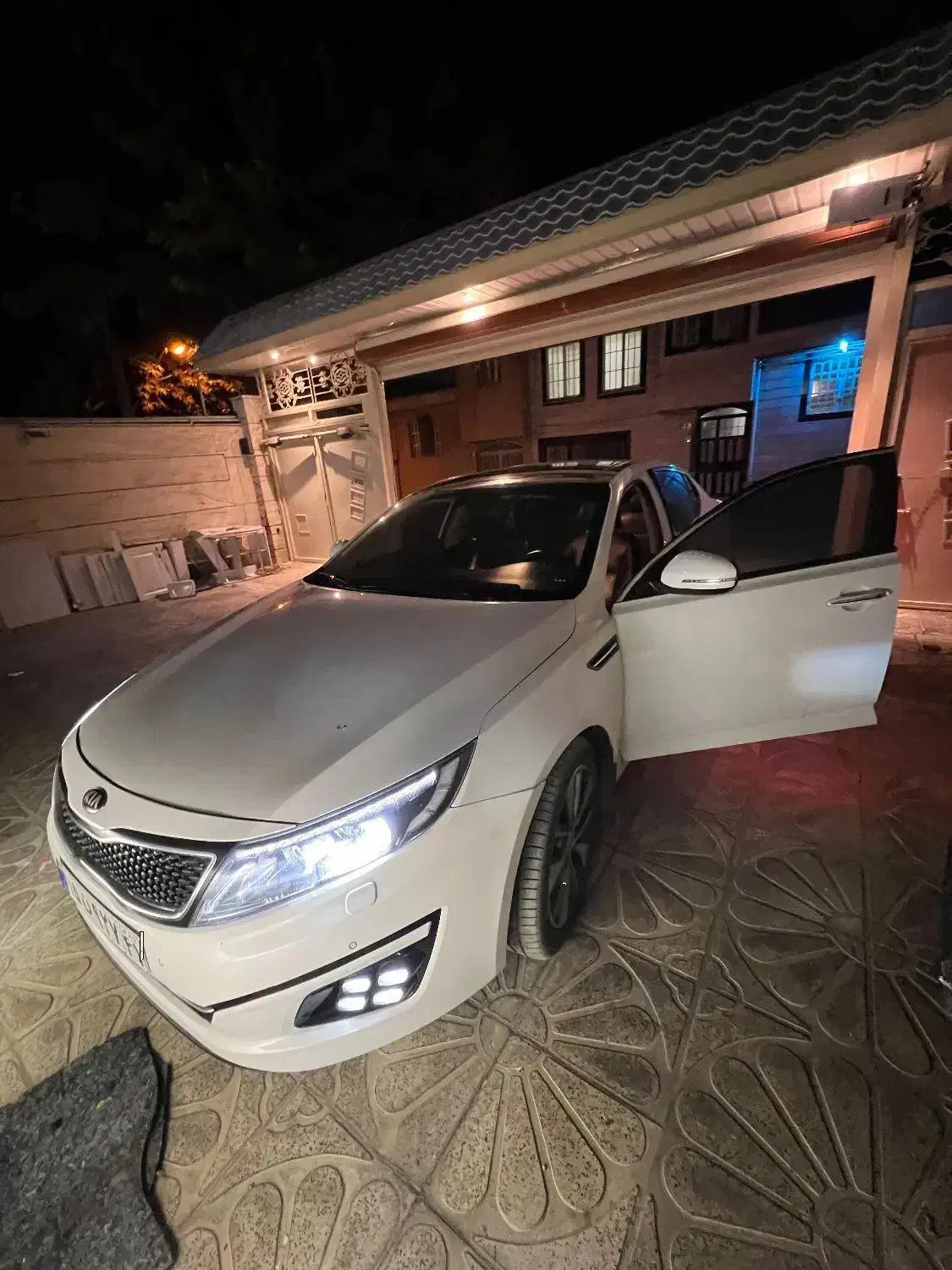 اپتیما بدون رنگ|خودرو سواری و وانت|بروجرد, |دیوار