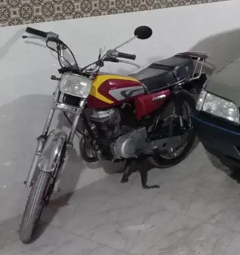 کویر ۱۲۵ درحد مدارک کامل|موتورسیکلت|اردبیل, |دیوار