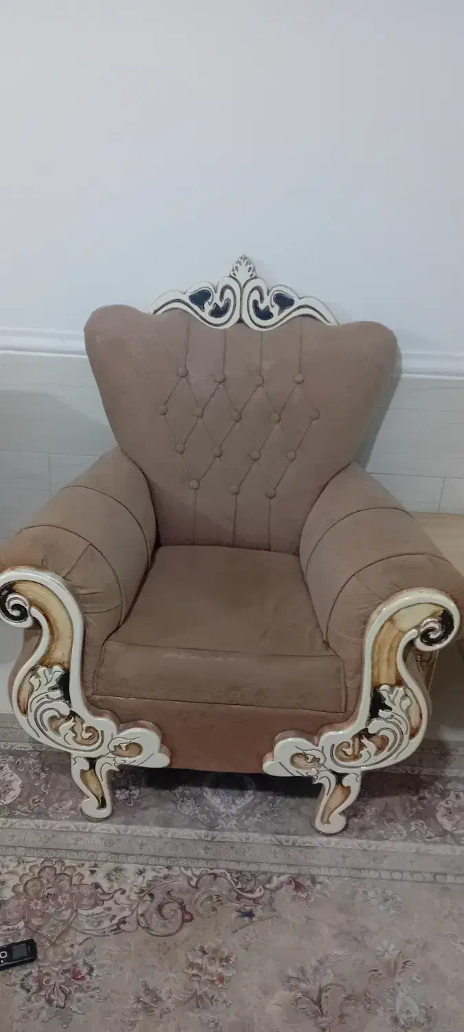 مبل ۸نفره کلاسیک در حد نو|مبلمان خانگی و میز عسلی|بیضا, |دیوار