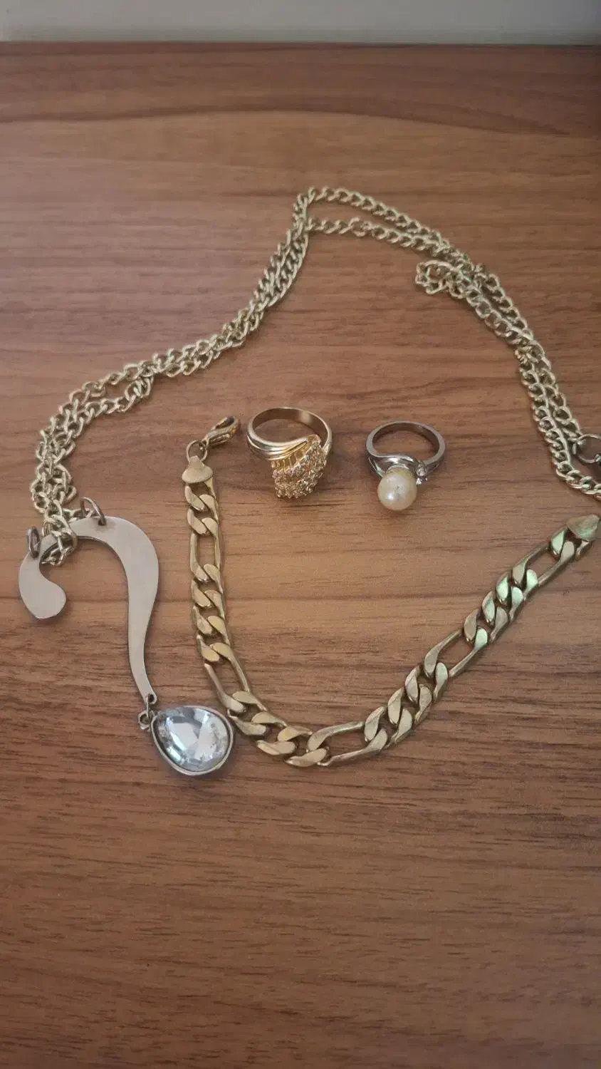 تعدادی بدلیجات|بدلیجات|تهران, گیشا|دیوار