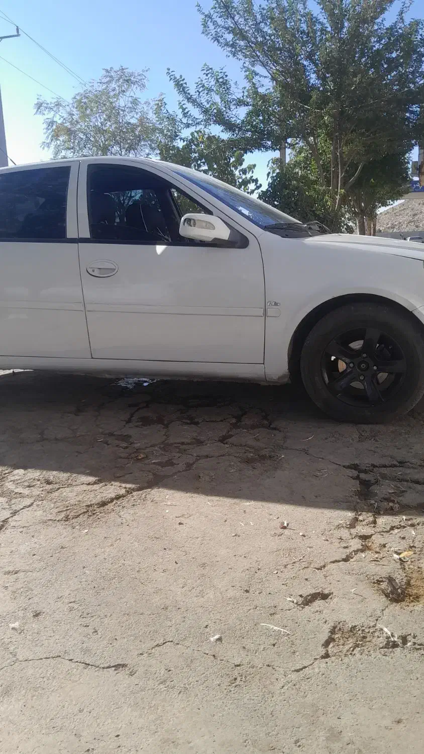 لیفان ۵۲۰|خودرو سواری و وانت|بیستون, |دیوار