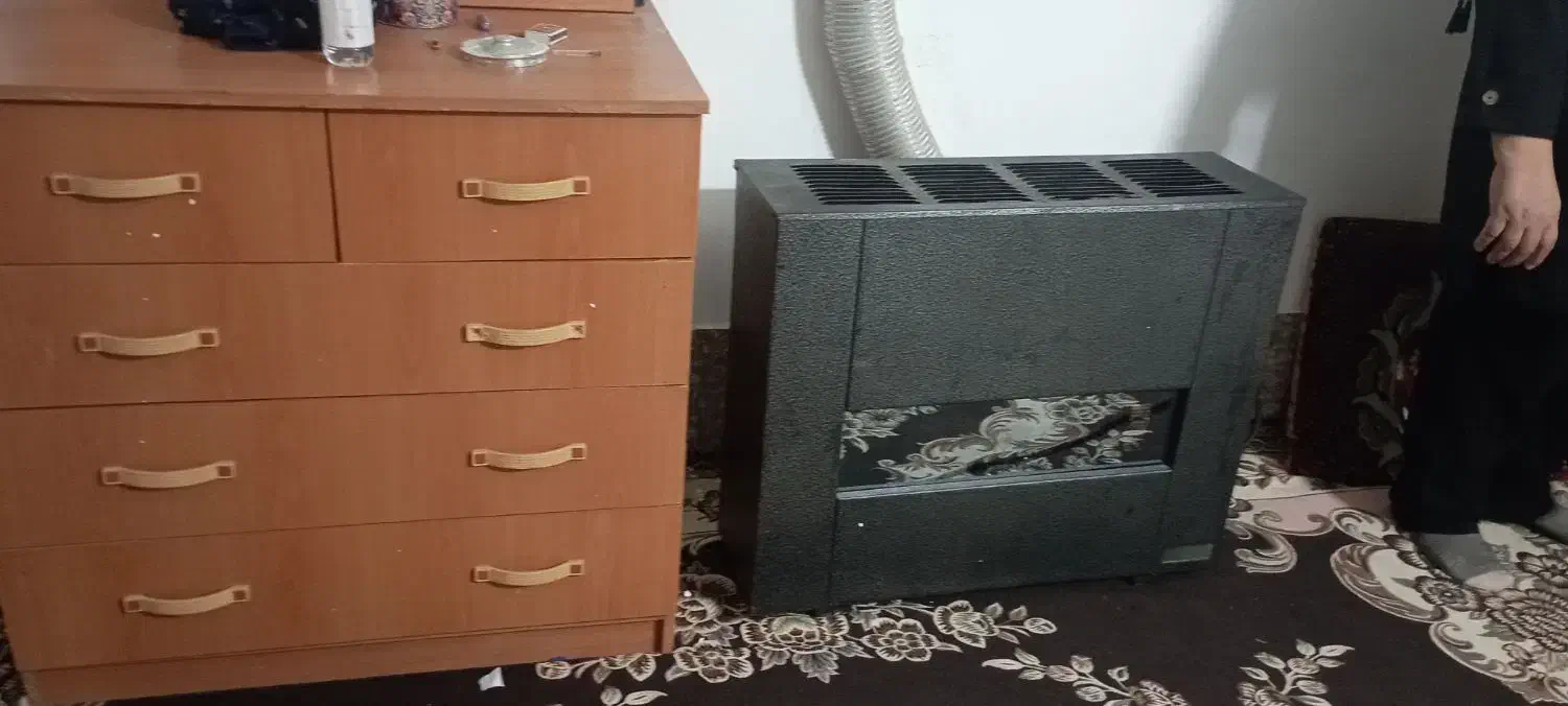 بخاری ،موکت، تخت با تشک|موکت|گرگان, |دیوار