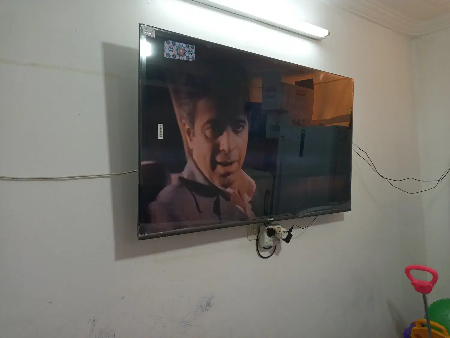 تلویزیون هایرون|تلویزیون و پروژکتور|زاهدان, |دیوار