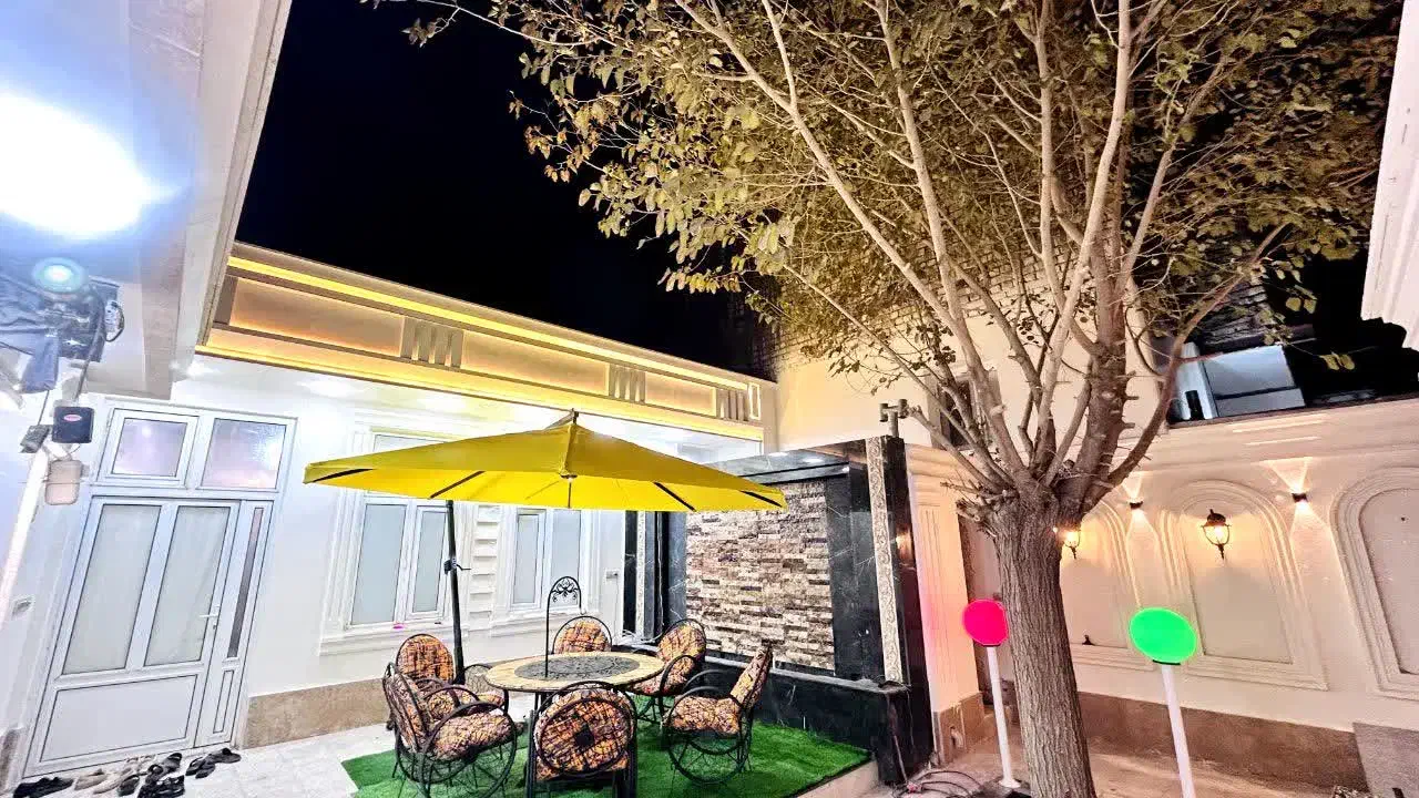 دوخوابه شیک و مدرن فول|اجارهٔ کوتاهمدت آپارتمان و سوئیت|قم, بیست متری ولیعصر|دیوار