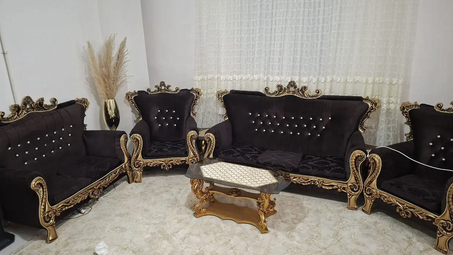 مبل سلطنتی پلی استر با عسلی قیمت ۷۰۰۰۰۰۰|مبلمان خانگی و میز عسلی|کبودرآهنگ, |دیوار